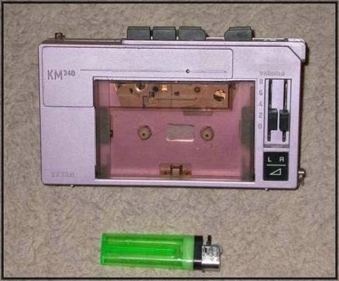 normal_KUZf2d14_walkman.jpg
